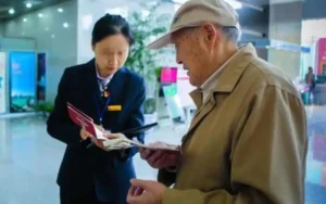 Ông 90 tuổi khởi kiện ngân hàng vì từ chối rút 1 tỷ đồng thừa kế